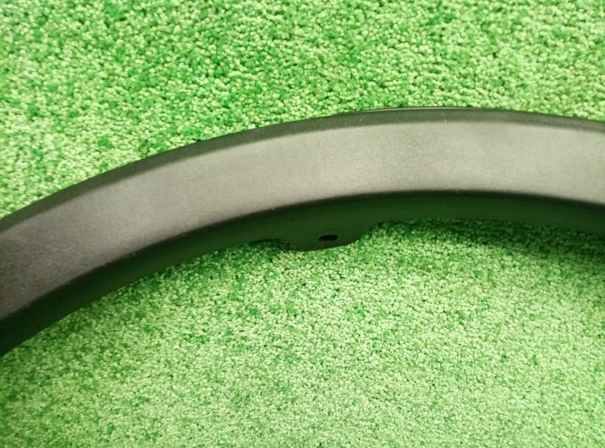 Накладка крыла заднего правого Toyota RAV4 XA40 7560542140 на Toyota RAV 4  (CA40)