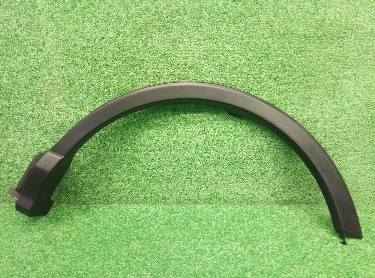 Накладка крыла заднего левого Toyota RAV4 CA40  2016  7560642130 на Toyota RAV 4  (CA40)