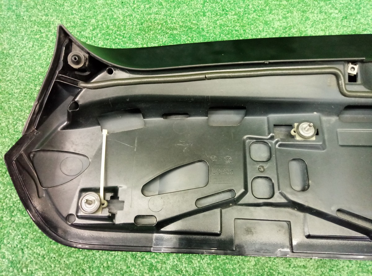 Спойлер (дефлектор) багажника BMW X5 E70 2006-2010 51627157689 на BMW X5 E70