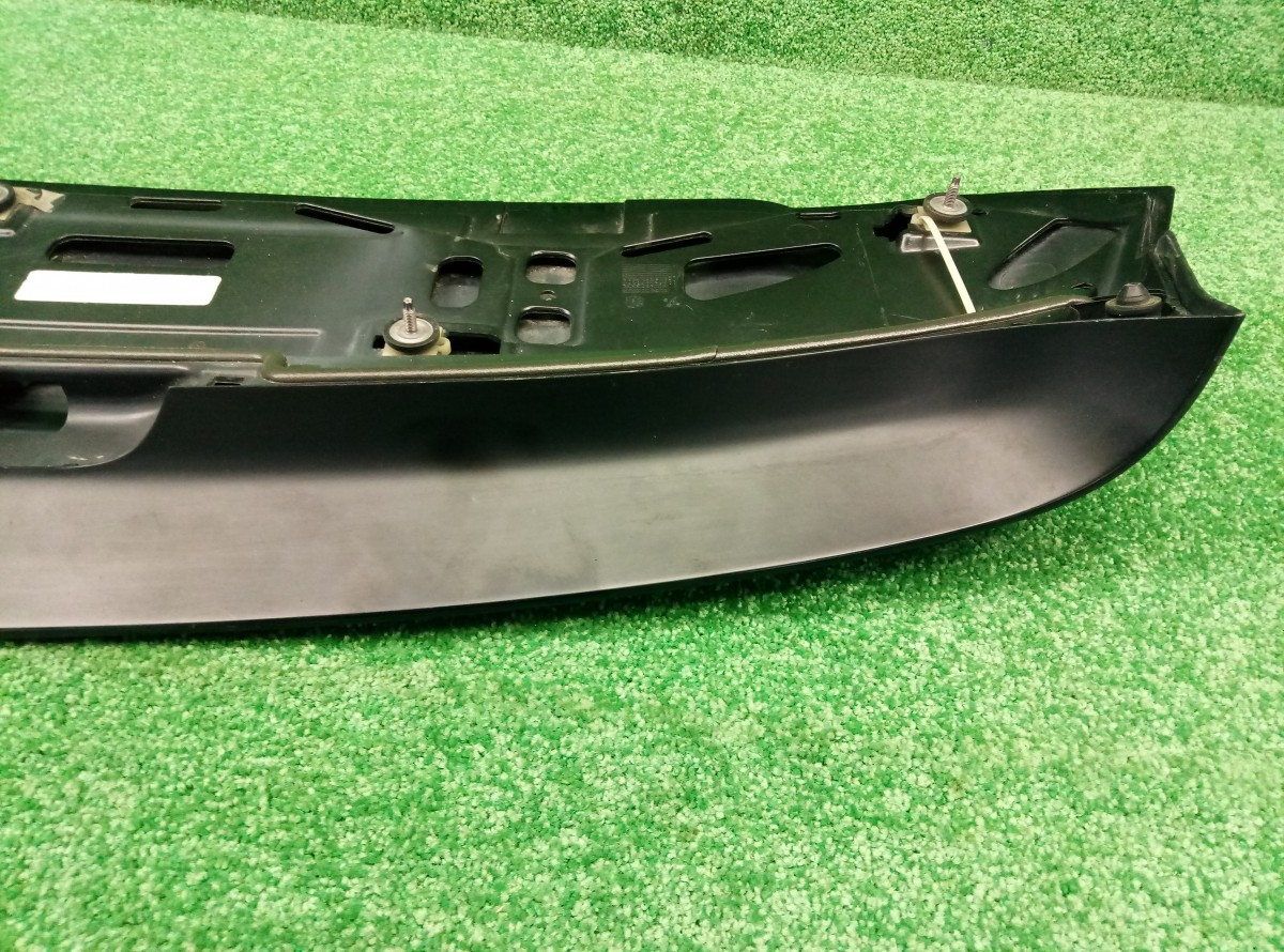 Спойлер (дефлектор) багажника BMW X5 E70 2006-2010 51627157689 на BMW X5 E70