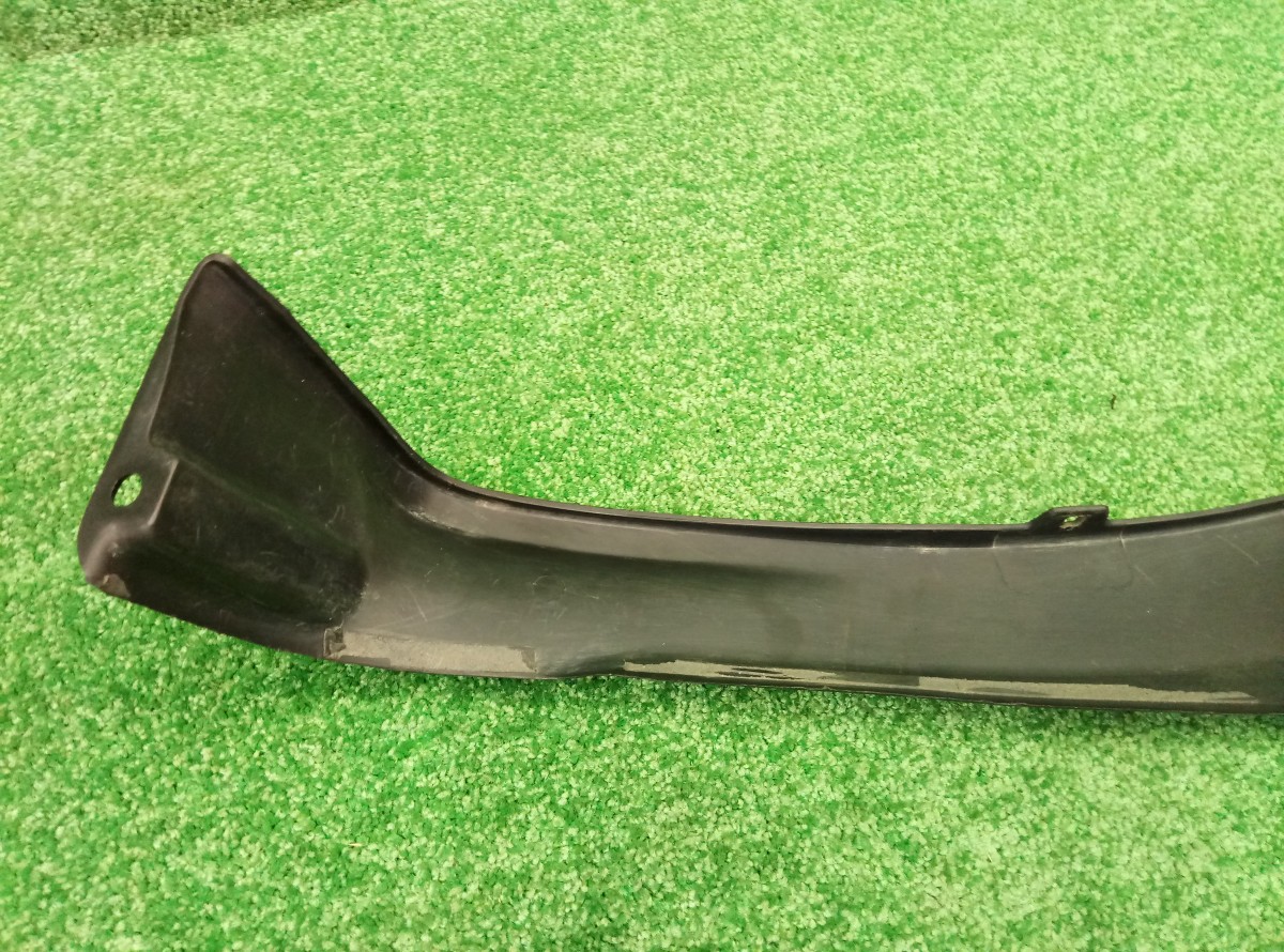 Накладка переднего крыла правого Renault Duster  2010-2015 960169632 на Renault Duster 
