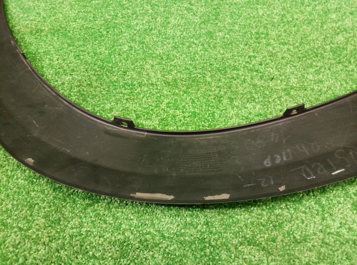 Накладка переднего крыла правого Renault Duster  2010-2015 960169632 на Renault Duster 