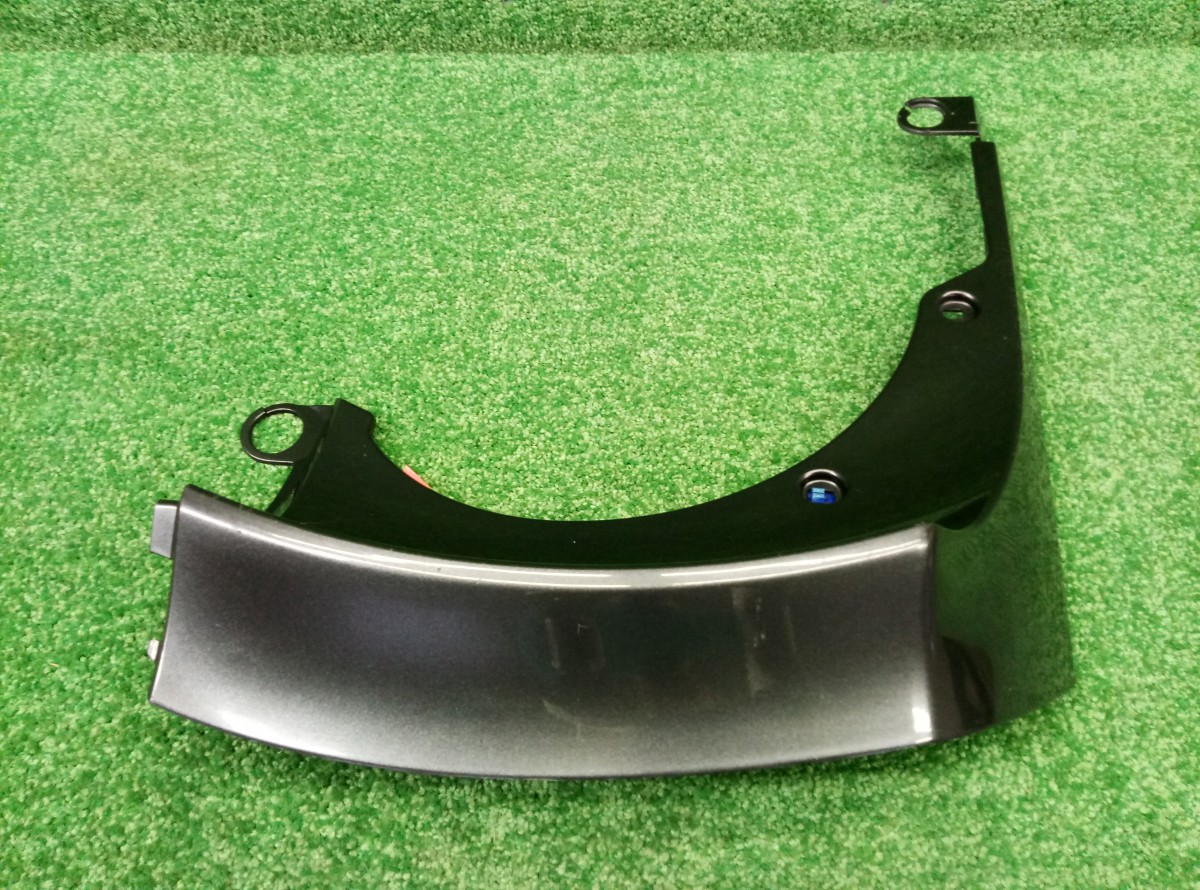 Накладка двери багажника правая верхняя Toyota RAV 4 (CA30) 2005-2010  7680342040 на Toyota RAV 4 (XA30)