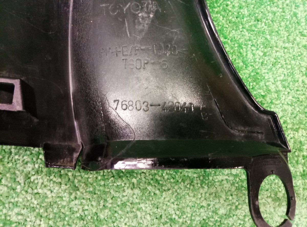Накладка двери багажника Toyota RAV 4 (CA30) 2005-2010 7680342040 на Toyota RAV 4 (XA30)