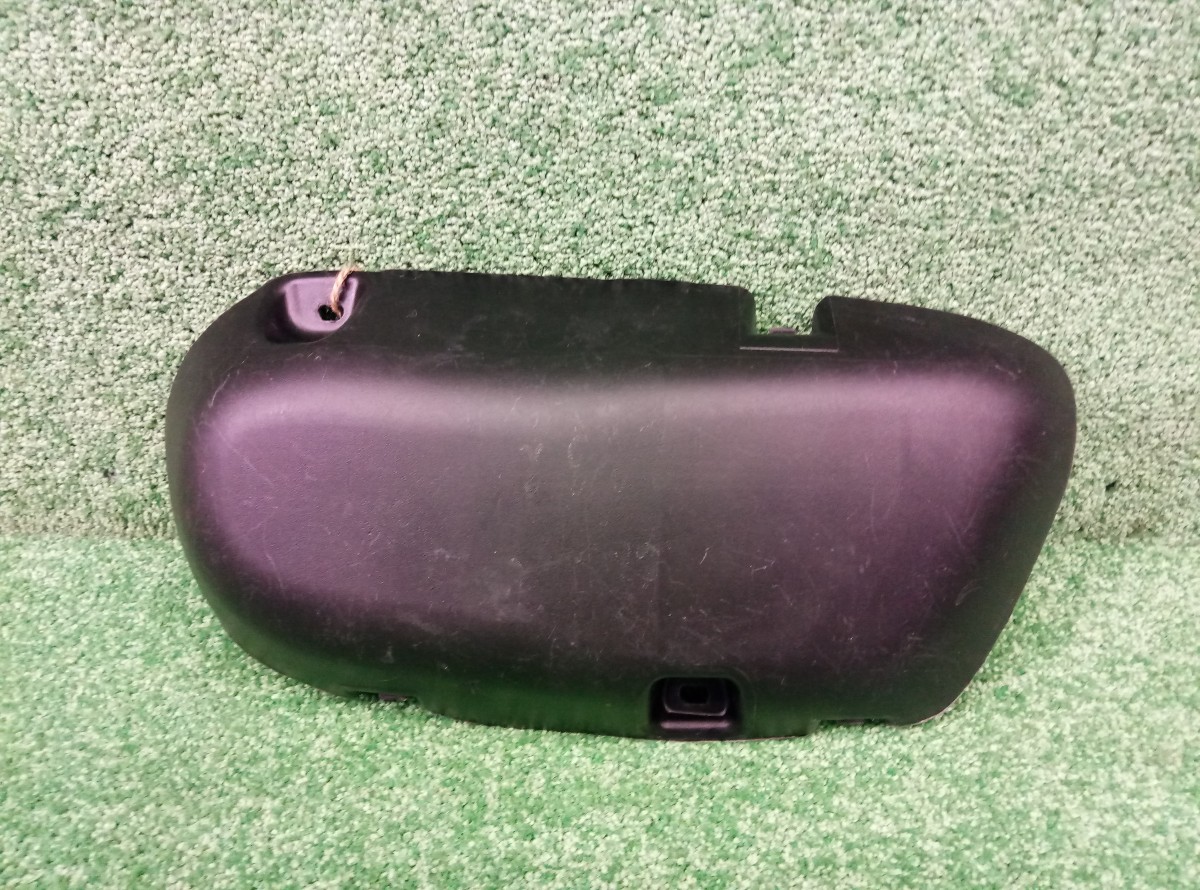 Накладка заднего фонаря Fiat Albea Рестайлинг 2004-2012 735322574 на Fiat AlbeaРестайлинг