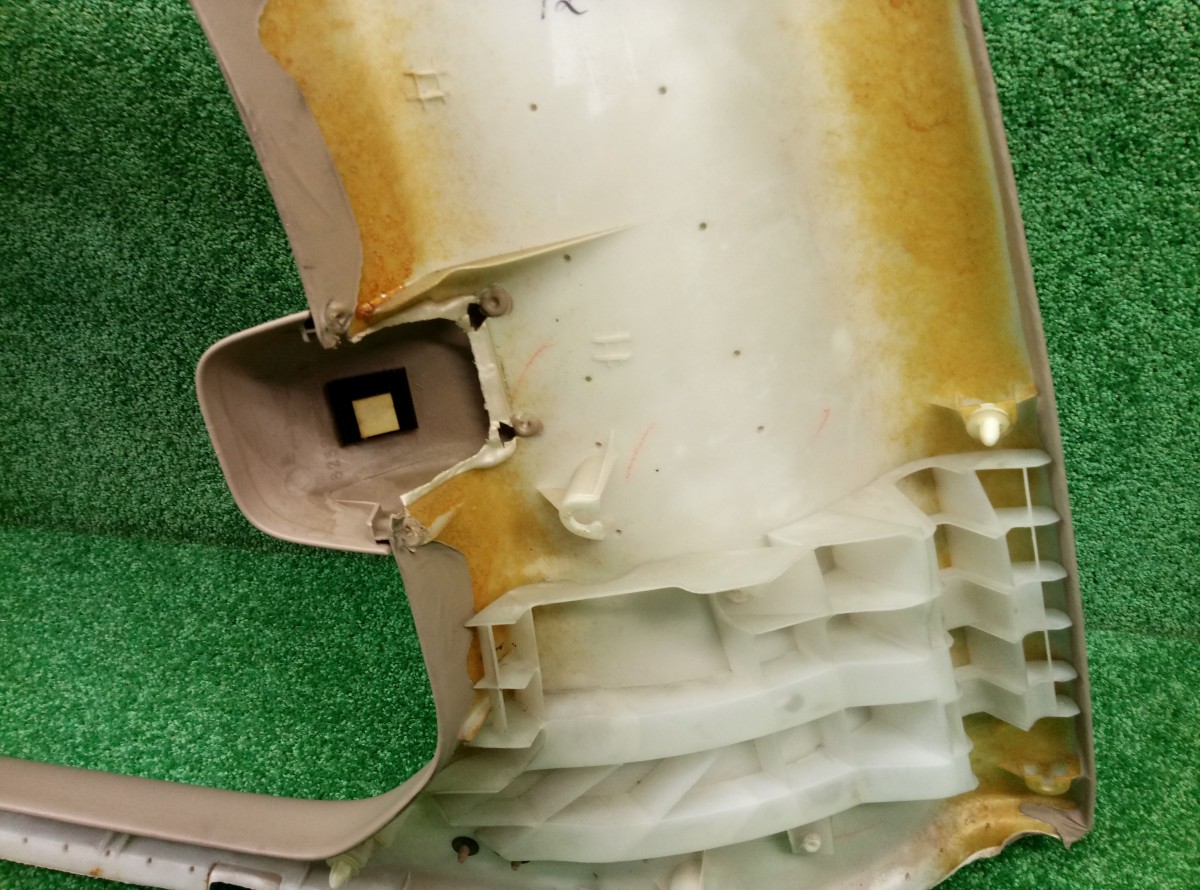 Обшивка багажника Lexus LX 470 1998-2007       62472A60120 на Lexus LX 