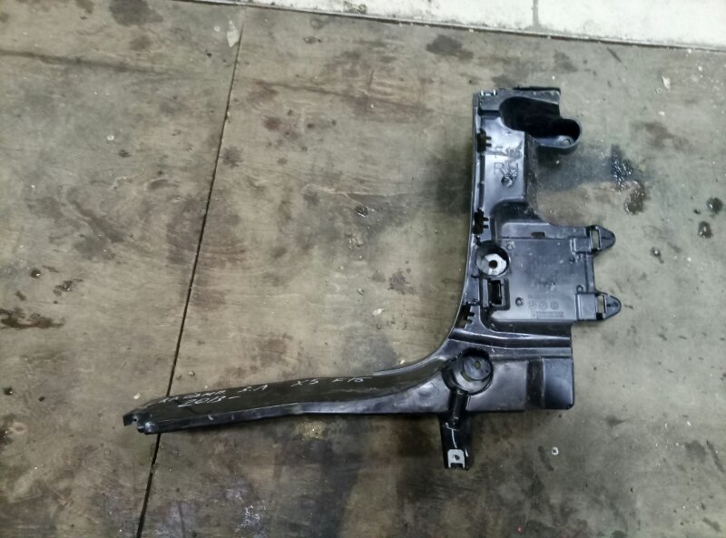Кронштейн заднего бампера BMW X5 F15 2013-н.в. на BMW X5 F15