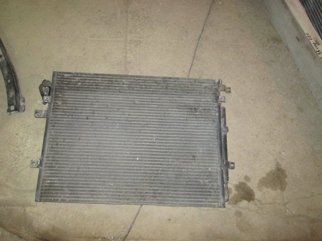 Радиатор кондиционера (конденсер) Land Rover Range Rover 3 2002-2005 на Land Rover Range Rover 3