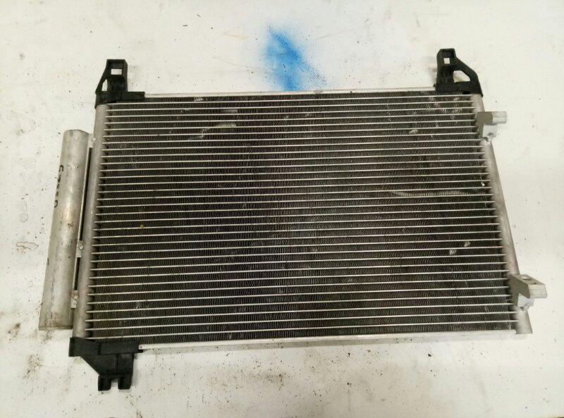 Радиатор кондиционера (конденсер) Toyota Auris E150 2006-2010 на Toyota Auris E150