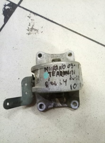 Кронштейн двигателя Nissan Murano (Z50) 2002-2008 на Nissan Murano (Z50)