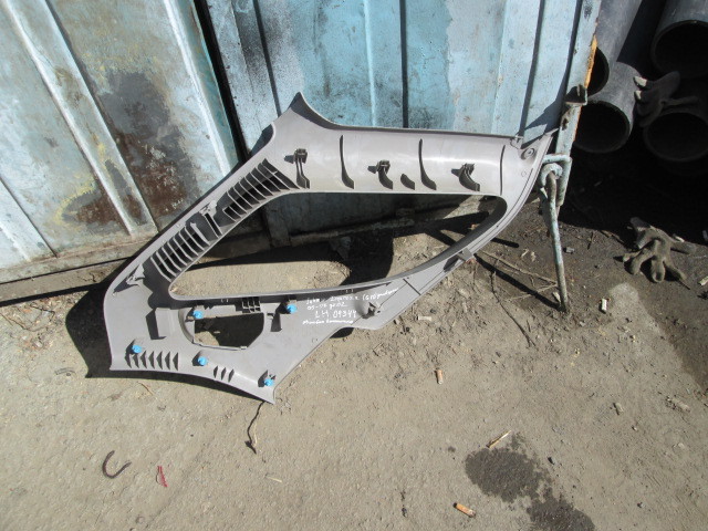 Обшивка багажника Subaru Impreza  2000-2002 на Subaru Impreza 