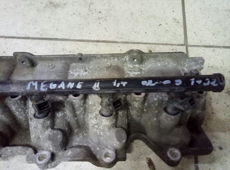 Коллектор впускной Renault Megane 2 2002-2006 на Renault Megane 2