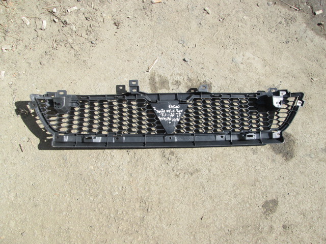 Решетка радиатора Mitsubishi Outlander 2 2006-2009 на Mitsubishi Outlander 2