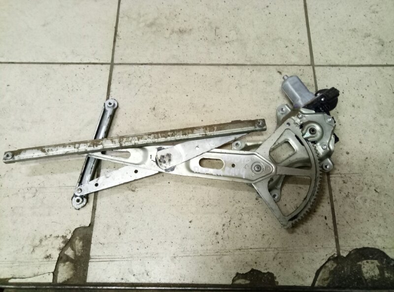 Стеклоподъемник электр. передний правый Toyota RAV 4 (XA30) 2005-2010 на Toyota RAV 4 (XA30)