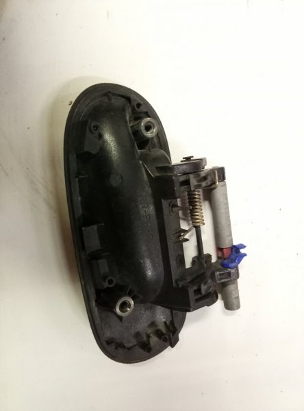 Ручка двери наружная правая Nissan Almera (N16) 2000-2003 на Nissan Almera (N16)