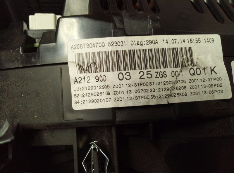 Спидометр Mercedes-Benz E-Class W212,S212,C207 2009-2016 на Mercedes-Benz E-Class W212,S212,C207
