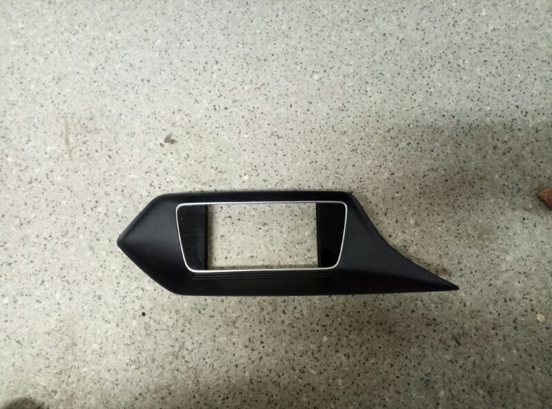 Накладка (кузов внутри) Mercedes-Benz E-Class W212,S212,C207 2009-2016 А2126802036 на Mercedes-Benz E-Class W212,S212,C207