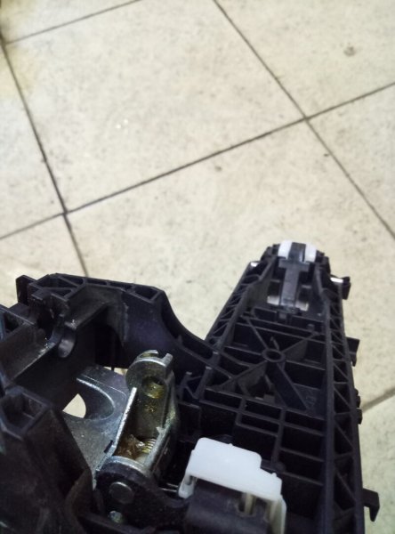 Ручка двери наружная правая Mercedes-Benz E-Class W212,S212,C207 2009-2016 на Mercedes-Benz E-Class W212,S212,C207