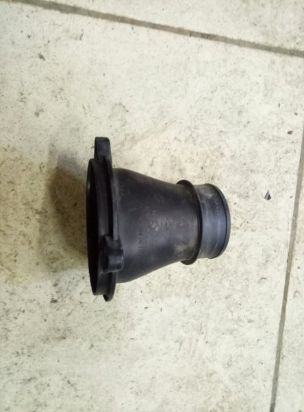 Корпус воздушного фильтра Mercedes-Benz E-Class W212,S212,C207 2009-2016 на Mercedes-Benz E-Class W212,S212,C207