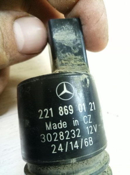 Моторчик стеклоочистителя фары Mercedes-Benz E-Class W212,S212,C207 2009-2016 на Mercedes-Benz E-Class W212,S212,C207