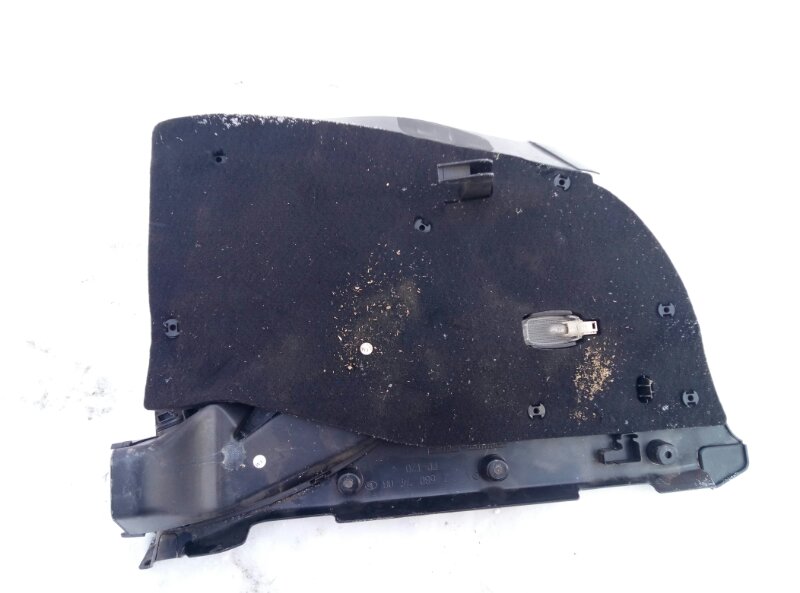 Обшивка салона Mercedes-Benz E-Class W212,S212,C207 2009-2016 A2126807408 на Mercedes-Benz E-Class W212,S212,C207
