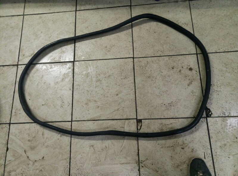 Уплотнитель двери Mercedes-Benz E-Class W212,S212,C207 2009-2016 на Mercedes-Benz E-Class W212,S212,C207