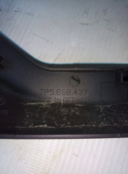 Накладка на ручку двери Porsche Cayenne 958 2010-2014 7P5868437 на Porsche Cayenne 958