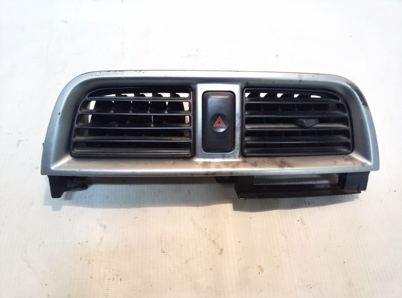 Дефлектор воздушный Subaru Impreza  2000-2002 на Subaru Impreza 
