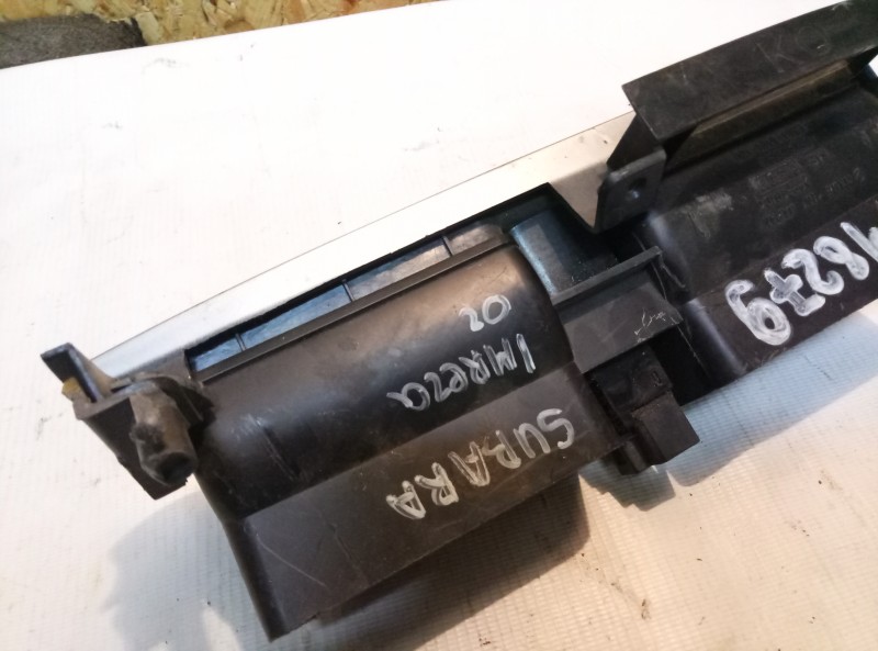 Дефлектор воздушный Subaru Impreza  2000-2002 на Subaru Impreza 