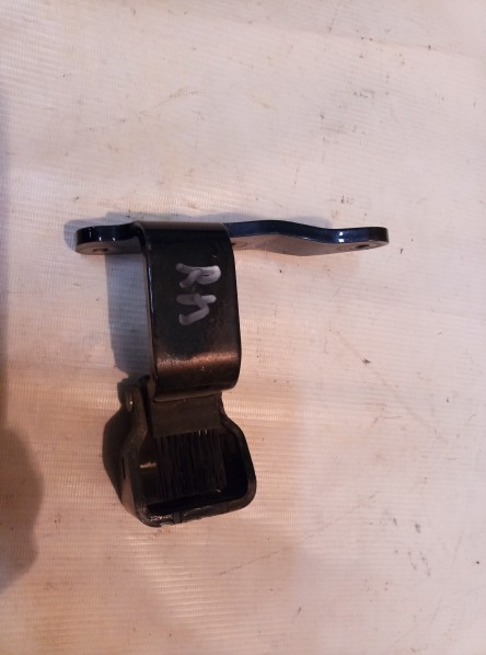 Петля крышки багажника Porsche Cayenne 958 2010-2014 на Porsche Cayenne 958