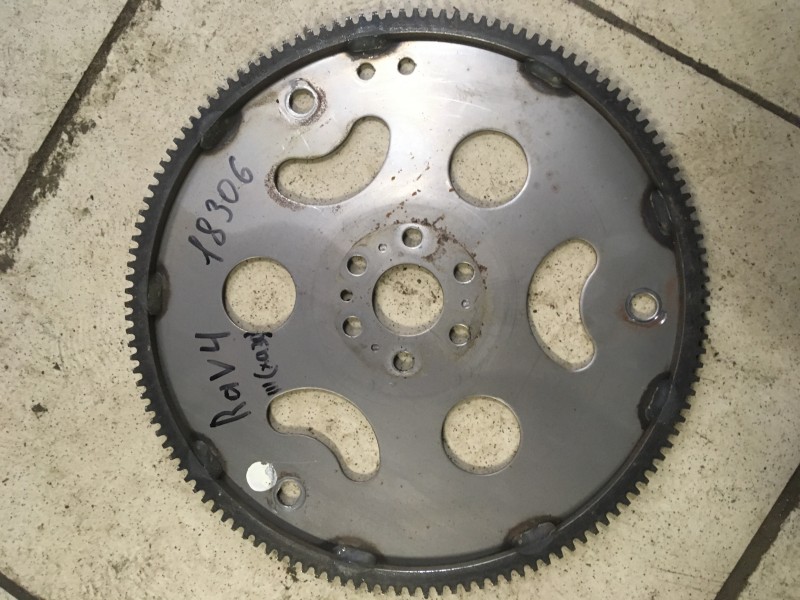 Маховик Toyota RAV 4 (XA30) 2005-2010 на Toyota RAV 4 (XA30)
