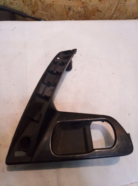 Кронштейн внутренней ручки Nissan Qashqai J10 2006-2010 на Nissan Qashqai J10