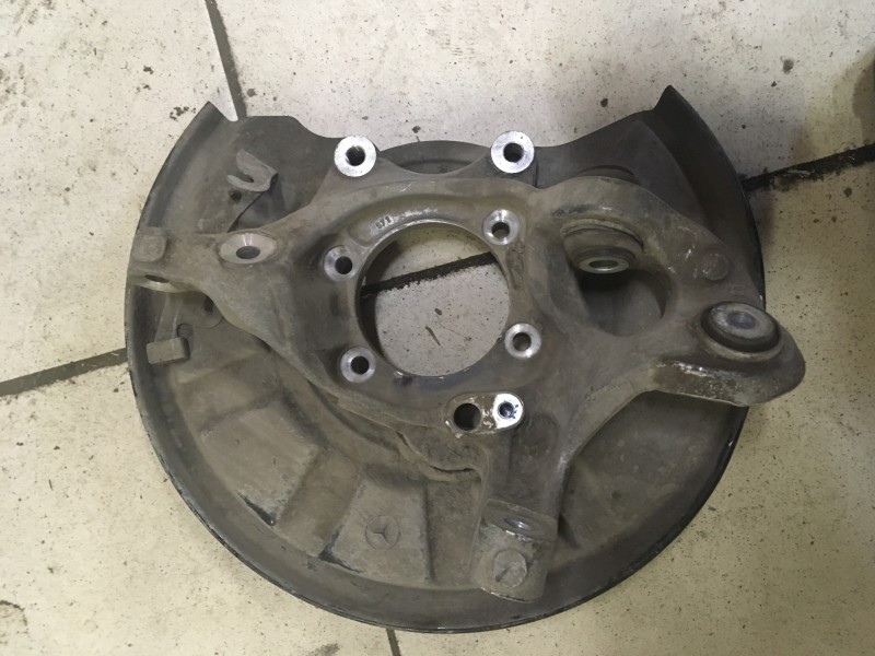 Кулак поворотный задний правый Mercedes-Benz E-Class W212,S212,C207 2009-2016 на Mercedes-Benz E-Class W212,S212,C207