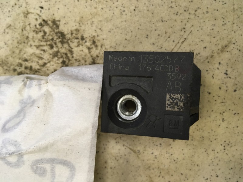 Датчик AIR BAG Chevrolet Captiva  2006-2011 на Chevrolet Captiva 