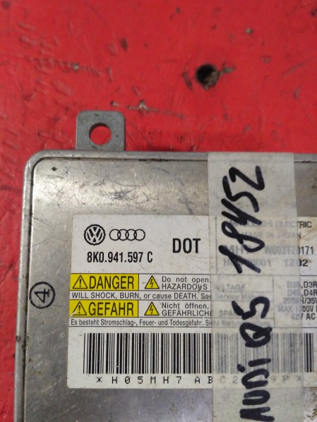 Блок ксеноновой лампы Audi Q5 8R 2008-2012 на Audi Q5 8R