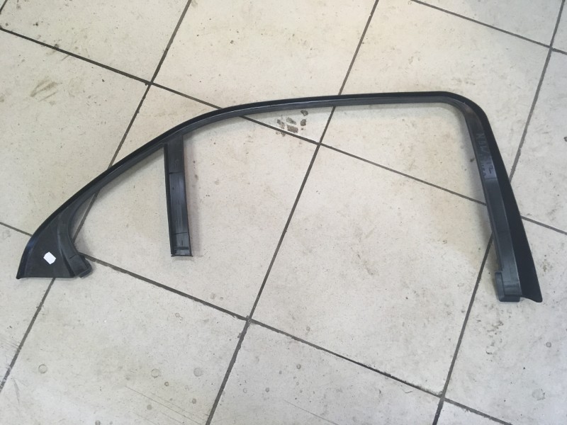 Накладка (кузов внутри) Mercedes-Benz E-Class W212,S212,C207 2009-2016 на Mercedes-Benz E-Class W212,S212,C207