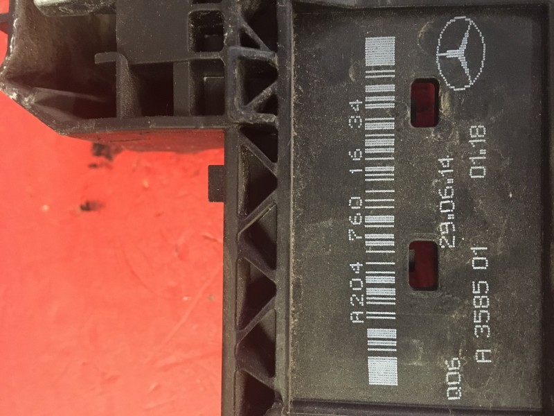 Кронштейн ручки Mercedes-Benz E-Class W212,S212,C207 2009-2016 на Mercedes-Benz E-Class W212,S212,C207