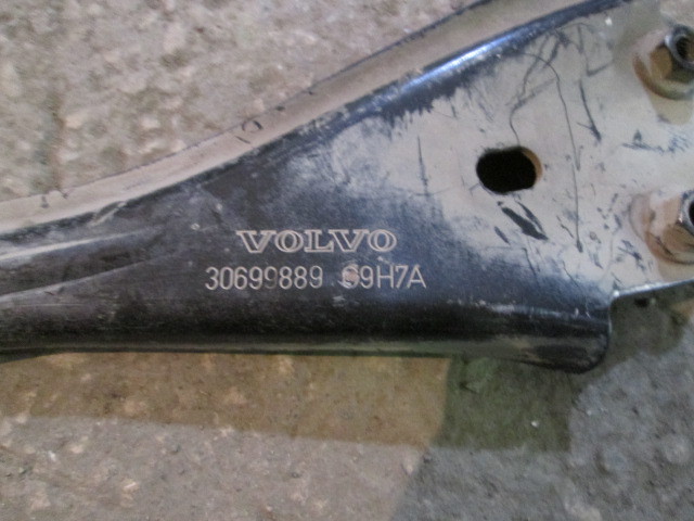 Балка передняя поперечная Volvo XC70  2007-2013 на Volvo XC70 