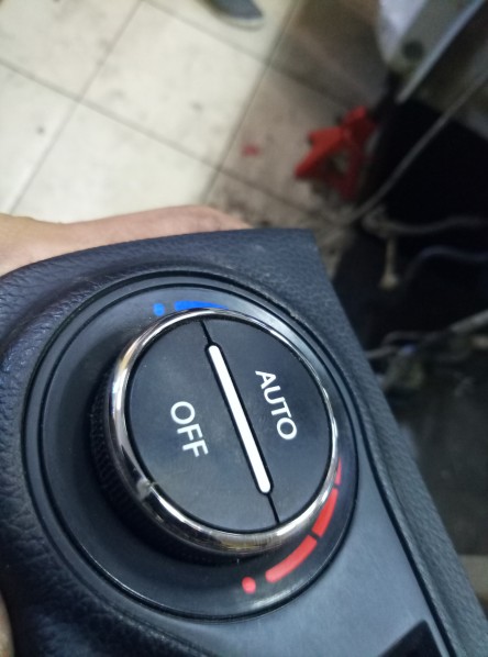 Блок управления климатической установкой Kia Rio 3 2011-2015 на Kia Rio 3