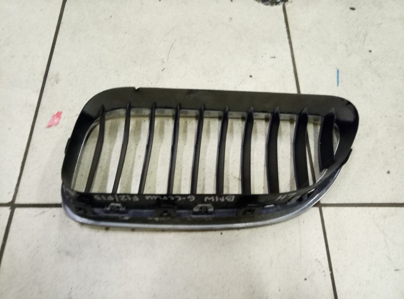 Решетка радиатора левая BMW 6-Series F06,F13,F12 2011-2015 на BMW 6-Series F06,F13,F12
