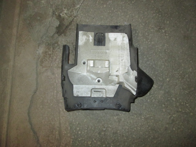 Кожух рулевой колонки низ Peugeot 307 2001-2008 MP5698 на Peugeot 307