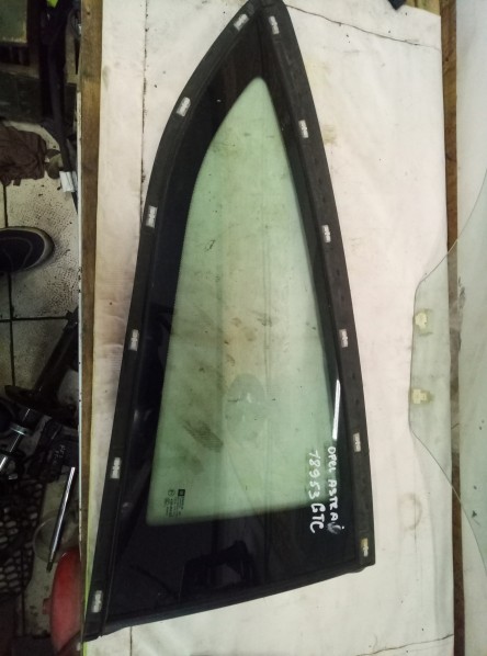 Стекло кузовное глухое заднее правое Opel Astra J 2009-2015 на Opel Astra J