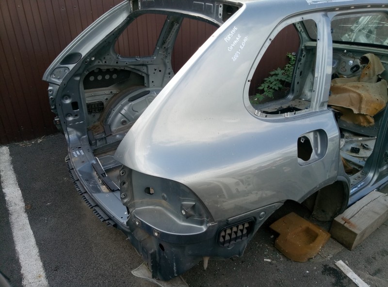 Крыло заднее правое Porsche Cayenne 955 2002-2007 на Porsche Cayenne 955