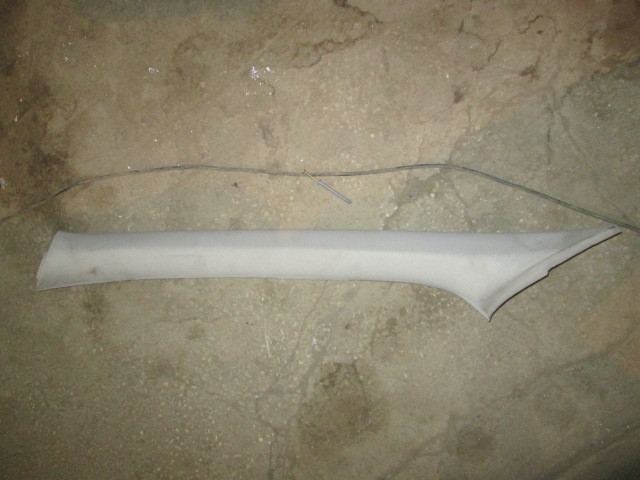Обшивка стойки Peugeot 307 2001-2008 9641137977 на Peugeot 307