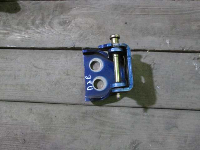Петля двери Peugeot 307 2001-2008 на Peugeot 307