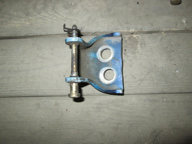 Петля двери Peugeot 307 2001-2008 на Peugeot 307