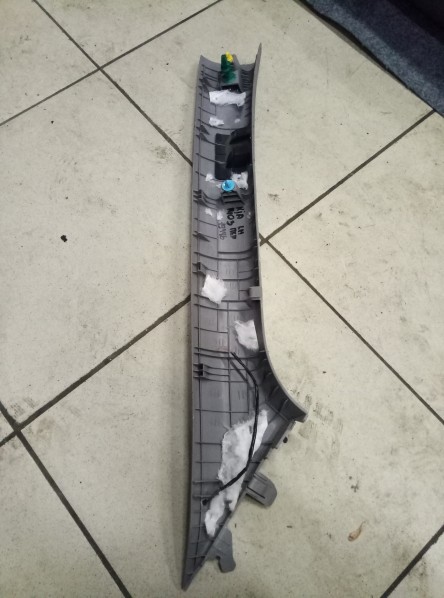 Обшивка стойки Kia Rio 3 2011-2015 на Kia Rio 3