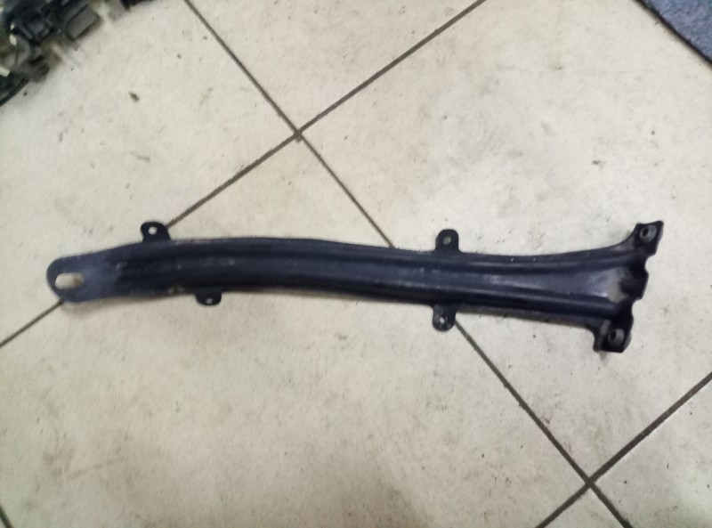 Кронштейн распорка Mercedes-Benz E-Class A2126280124 AMG W212, S212 2013-2016 на Mercedes-Benz E-Class AMG W212, S212