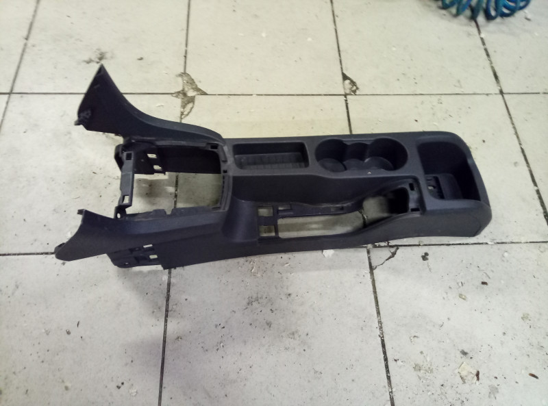Консоль Ford Focus 3 2011-2015 на Ford Focus 3