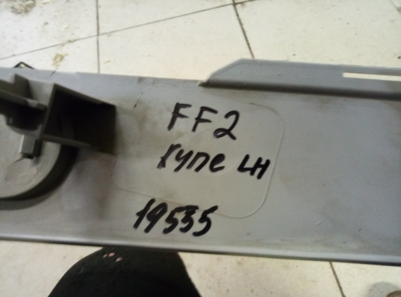 Обшивка стойки Ford Focus 2 2005-2008 на Ford Focus 2